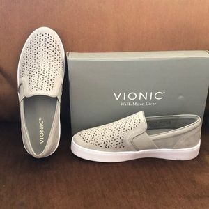 Vionic Women’s Shoe